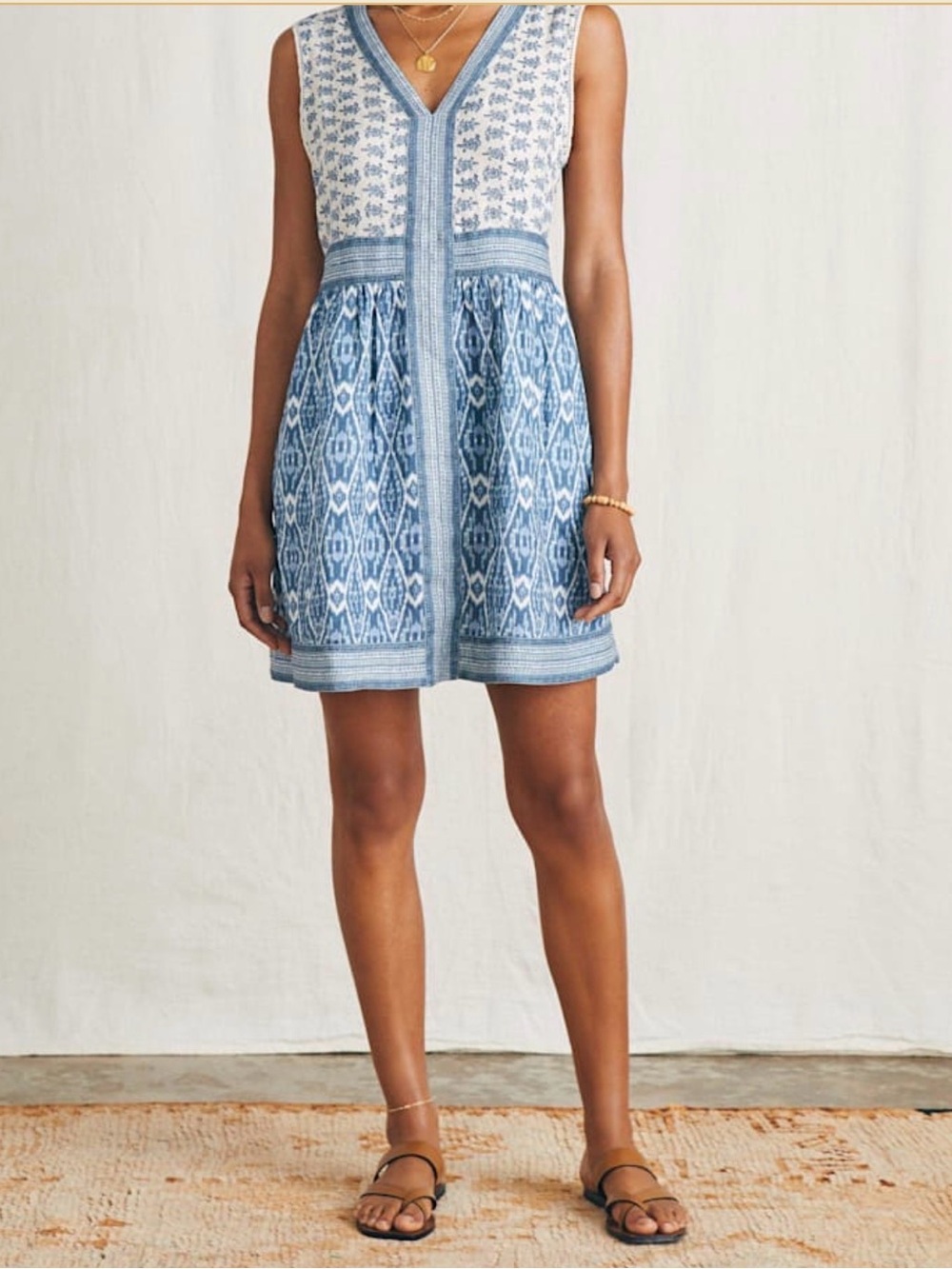 Faherty Light Blue & White Printed V-Neck Sleeveless Mini Dress